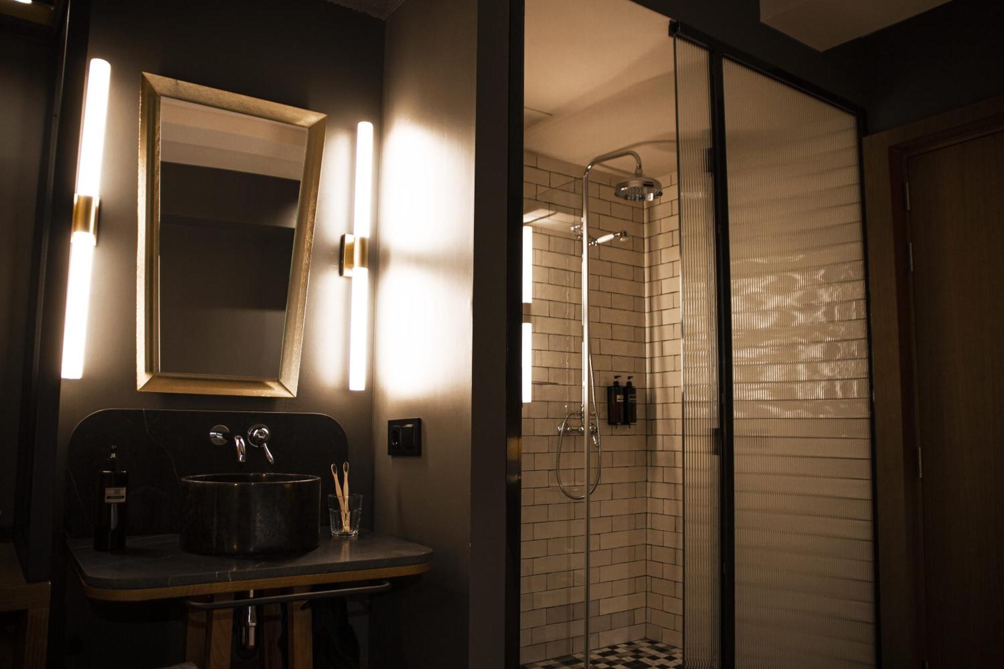 Letoh Letoh Gran Via Hotel Madrid Bagian luar foto